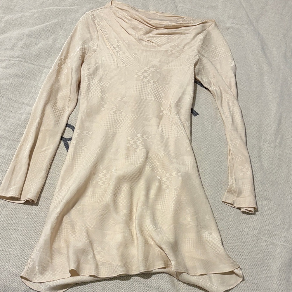 Elegant Cream Women's Dress